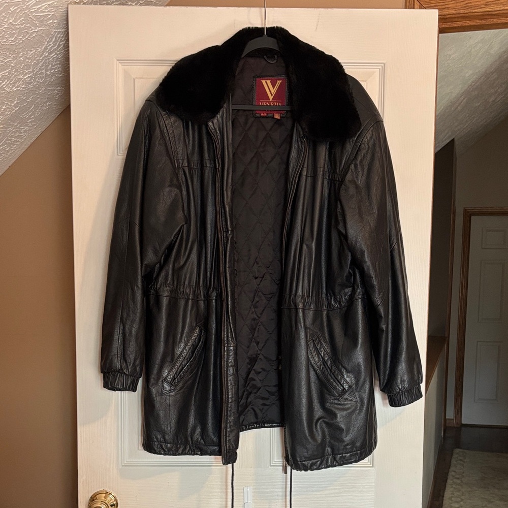 Venezia Black Leather Jacket with Fur Collar
